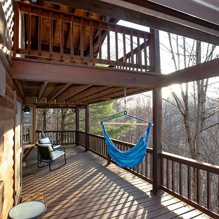 Treetops Cabin Easy To Asheville With Fast Wifi And Great View Swiss Esterno foto