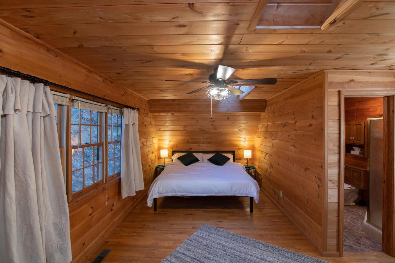 Treetops Cabin Easy To Asheville With Fast Wifi And Great View Swiss Esterno foto