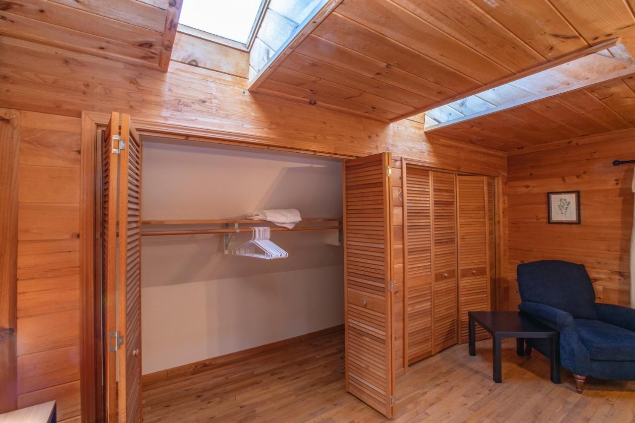 Treetops Cabin Easy To Asheville With Fast Wifi And Great View Swiss Esterno foto