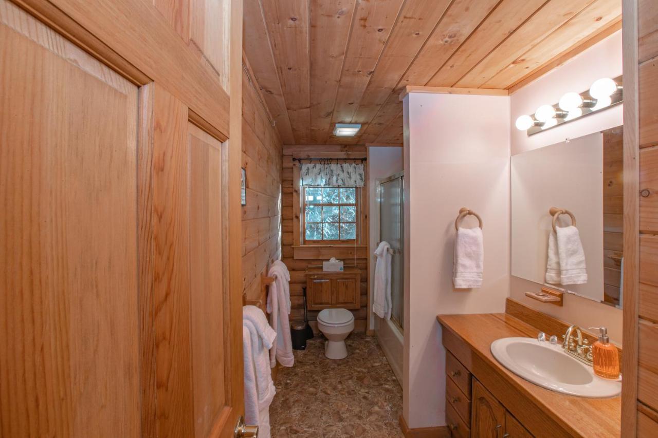 Treetops Cabin Easy To Asheville With Fast Wifi And Great View Swiss Esterno foto
