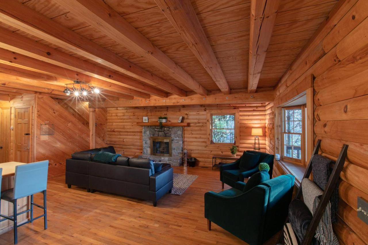 Treetops Cabin Easy To Asheville With Fast Wifi And Great View Swiss Esterno foto