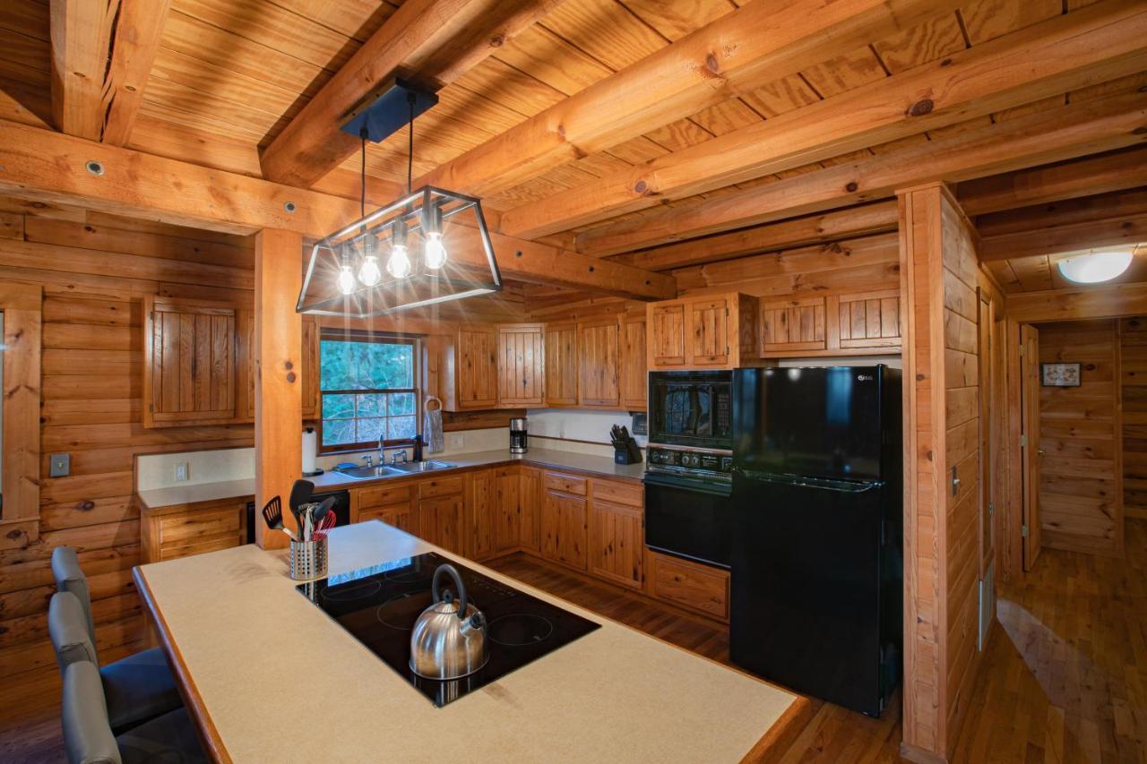 Treetops Cabin Easy To Asheville With Fast Wifi And Great View Swiss Esterno foto