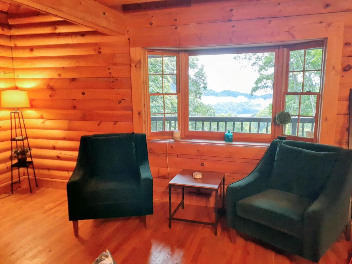 Treetops Cabin Easy To Asheville With Fast Wifi And Great View Swiss Esterno foto